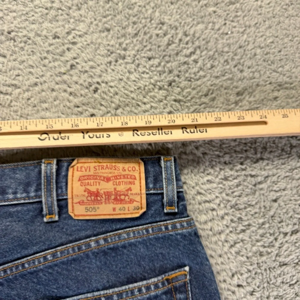 Levis before purchasing